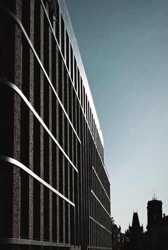Modern and Classic von Anton Dinev, Fotografie kaufen auf Singulart