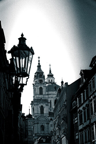 Mala Strana von Anton Dinev, Fotografie kaufen auf Singulart