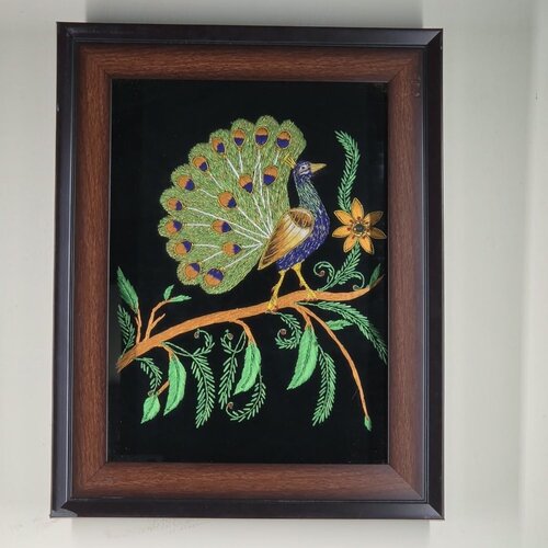 Handcrafted Peacock Embroidery Textile Wall Art van SHAMA PARVEEN, Textiel te koop op Singulart
