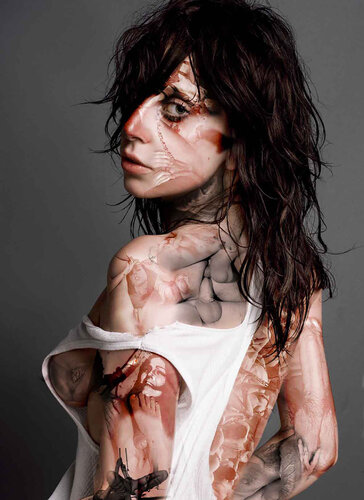 Hot Skin - Stefani Joanne Angelina von Gianluca Chiodi, Digital kaufen auf Singulart
