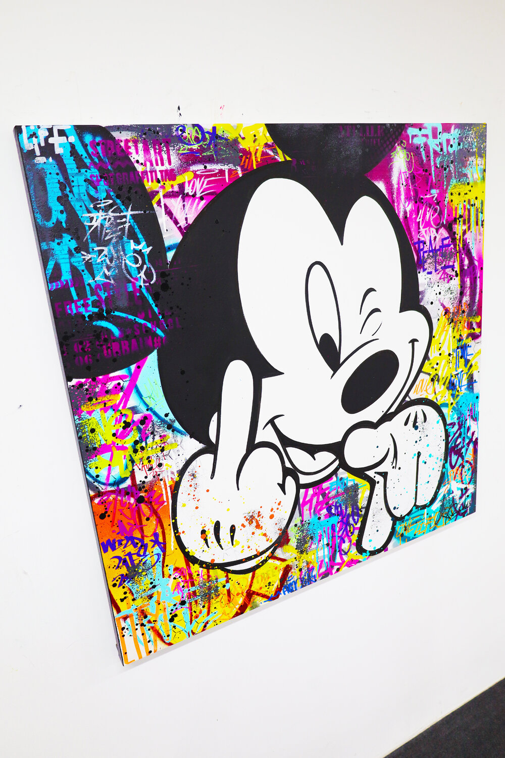 mouse-graffiti-wall-art-