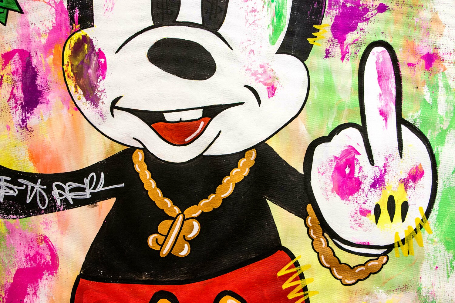 Fuck You ft. Mickey Mouse de Carlos Pun (2021): Pintura Acrílico, Graffiti  en Lienzo - Singulart, image size:1500x1000