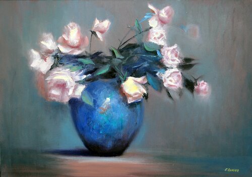 Roses in a blue vase di Elena Lukina, Pittura in vendita su Singulart