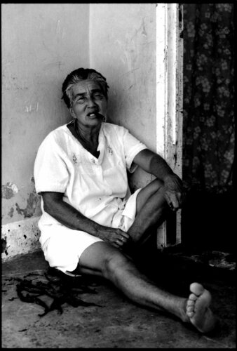 Venezuela - Tabacco y Puros - Silbergelatineabzug 19 van Andreas Gleich, Fotografie te koop op Singulart