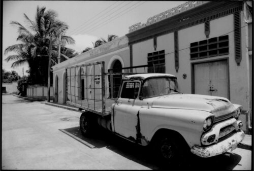 Venezuela - High Noon - Silbergelatineabzug 17 van Andreas Gleich, Fotografie te koop op Singulart
