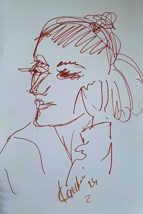 Ein fröhliches Portrait eines Mädchens Karibou