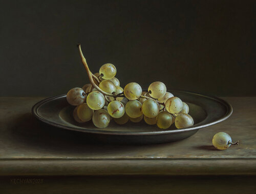 Grapes in a pewter plate Albert Kechyan