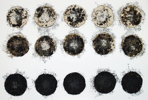 I give space by Malgorzata Krakowiak, 雕塑 for Sale on Singulart