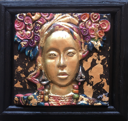 Sculpture Golden Ula S van Cinthya Picazo, Beeldhouwwerk te koop op Singulart