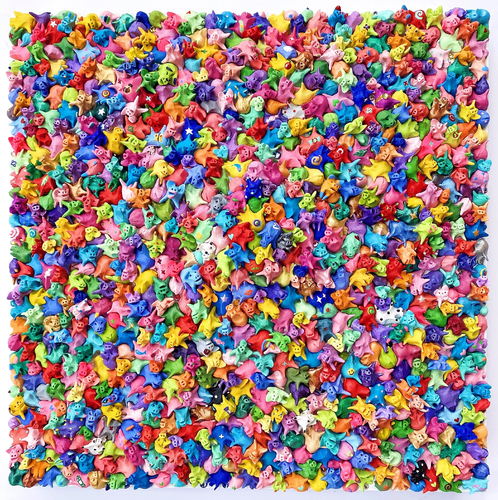 Piggies #51 van Seunghwui Koo, Beeldhouwwerk te koop op Singulart