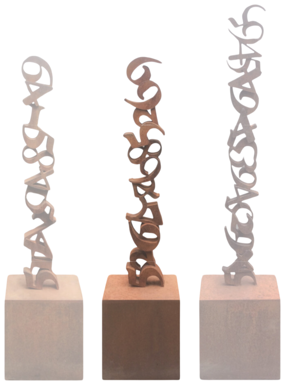 Steli – Scultura verticale in ferro ossidato dal progetto From "0" to Infinity Paolo Grassi