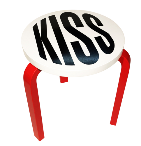 Untitled (Kiss) (2019) de Barbara Kruger, Escultura a la venta en Singulart