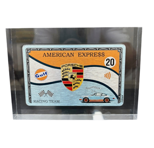 Plexi Card Amex Porsche Gulf von N NATHAN, Skulptur kaufen auf Singulart