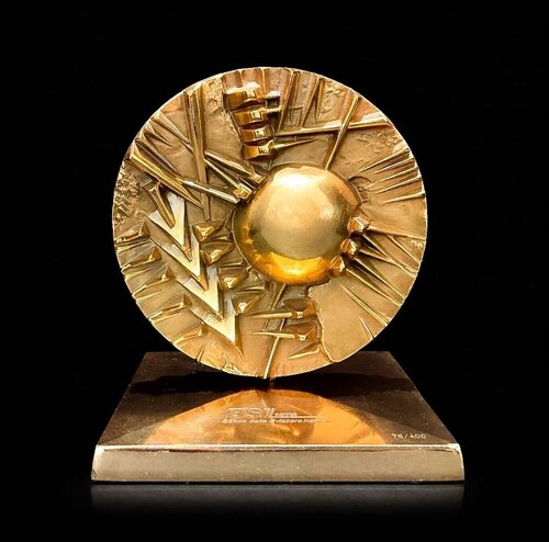 Disco per BSI van Arnaldo Pomodoro, Beeldhouwwerk te koop op Singulart