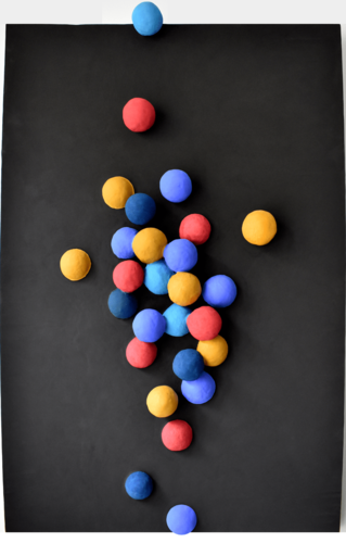 Colored balls par Milena Nicosia, Sculpture en vente sur Singulart