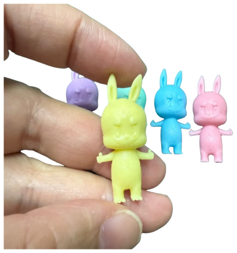 Zimomo Sloow (Yellow, Purple, Labubu) by Kasing Lung (2025