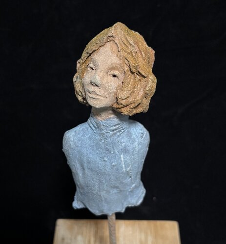 Sculpture : petite tête au doux sourire by Catherine Zivi, Sculpture for Sale on Singulart