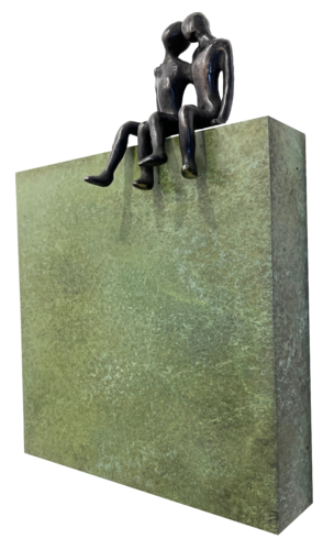 Toujours amoureux... [BLOC VERT]  (série : Terre d’enfants 2023) van Olivier Messas, Beeldhouwwerk te koop op Singulart