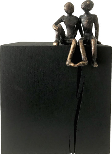 Premier baiser... (série : Terre d’enfants 2020) di Olivier Messas, Scultura in vendita su Singulart