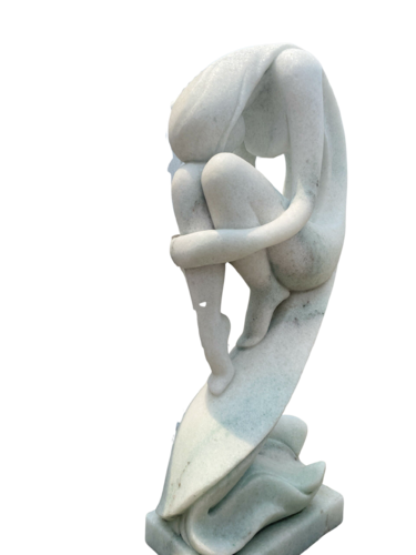 Viet Nam pure white marble Abstract statue di Mai Xuan Phuc, Scultura in vendita su Singulart