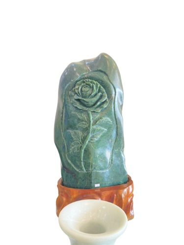 Canadian Jade sculpture made by Tu Hung stone arts von Mai Xuan Phuc, Skulptur kaufen auf Singulart