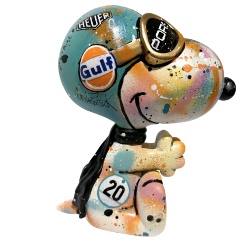 Snoopy is a fan of Steve McQueen von Patrick Cornée, Skulptur kaufen auf Singulart