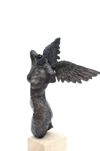 Female Torso with Wings by Ian Wolter, 조각 for Sale on Singulart