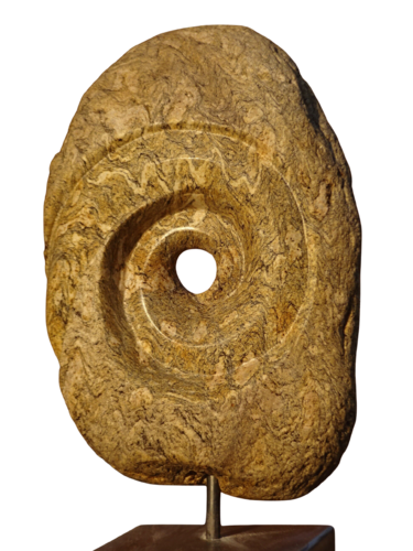 Einblick in die Begrenztheit und die Erscheinung des Mondes von Tilo Tscheulin, Skulptur kaufen auf Singulart