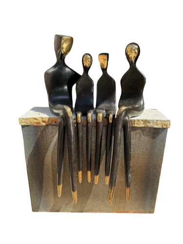 family of four 42" de Yenny Cocq, Escultura a la venta en Singulart