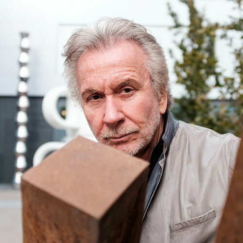 Bernar Venet