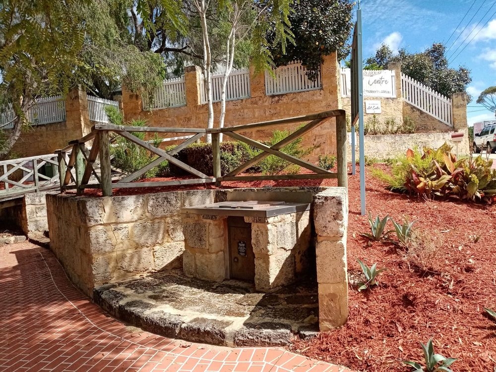 Art Gallery Ellis House