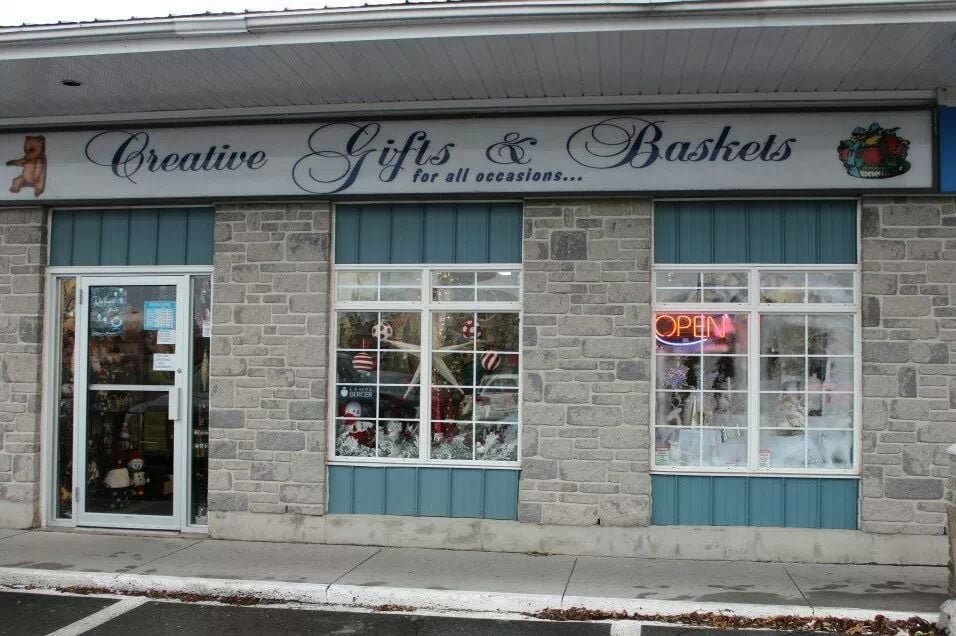 Art Gallery Creative Gifts And Baskets
