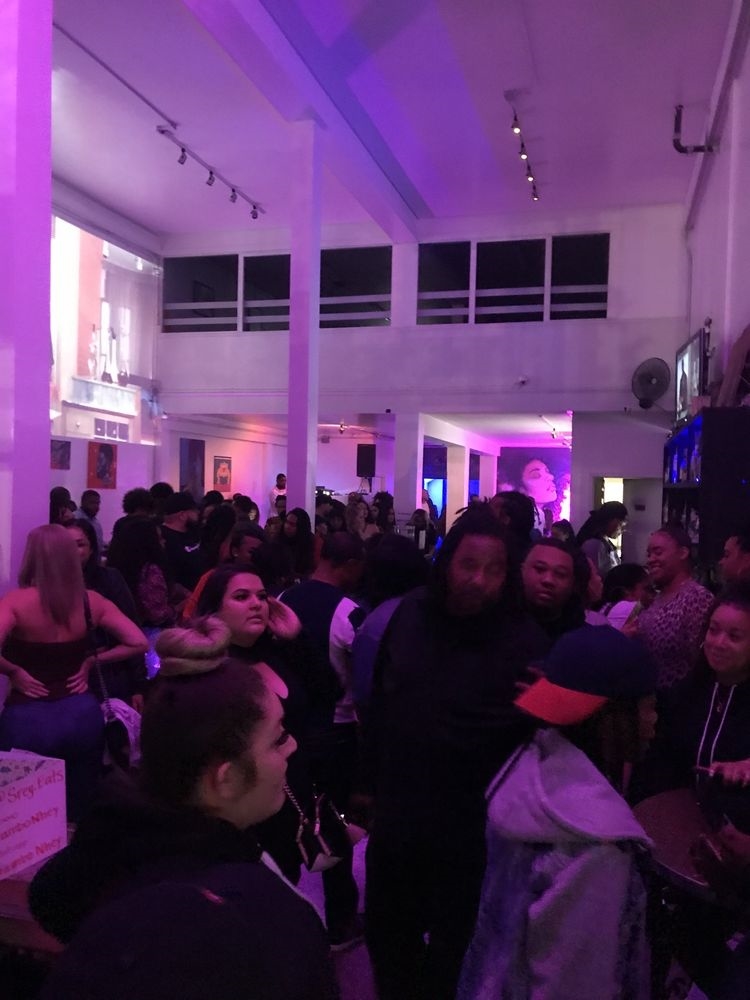 Galerie d'art The Gallery Art Bar