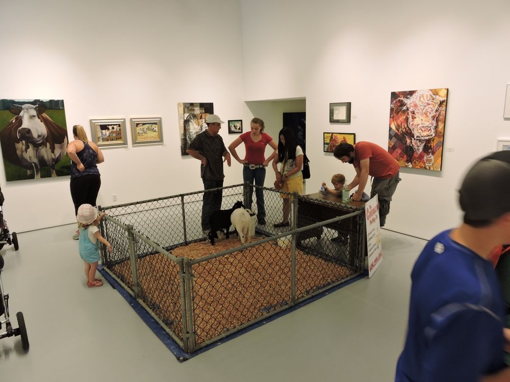 Art Gallery CityScape Community Art Space