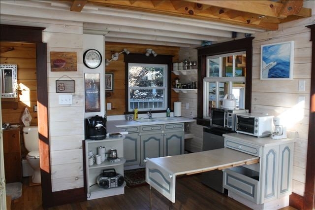 Art Gallery Donna's Gallery