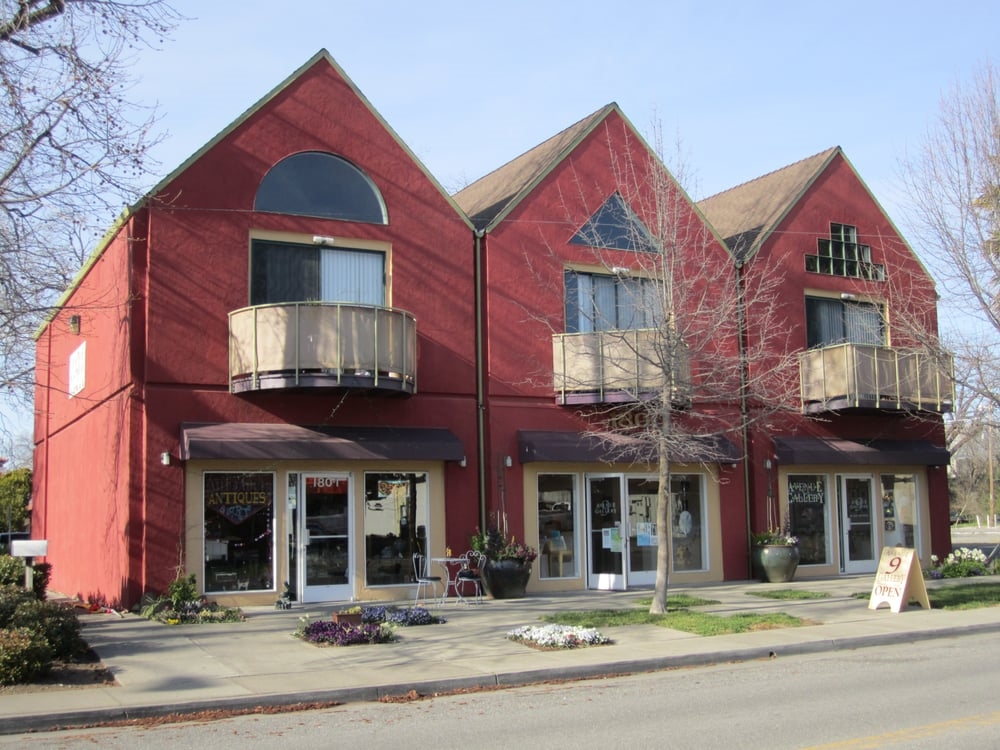 Art Gallery Avenue 9 Gallery