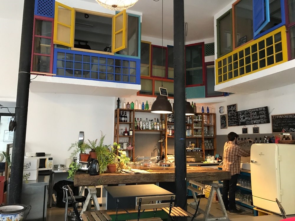 Art Gallery Gallo Rojo