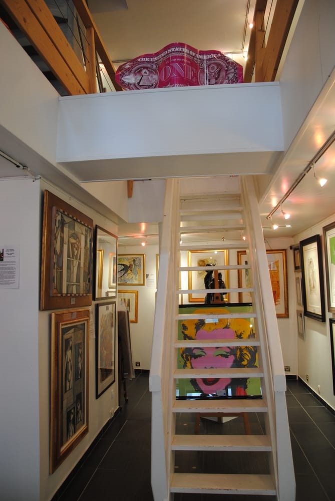 Art Gallery Galerie Corinne Roux