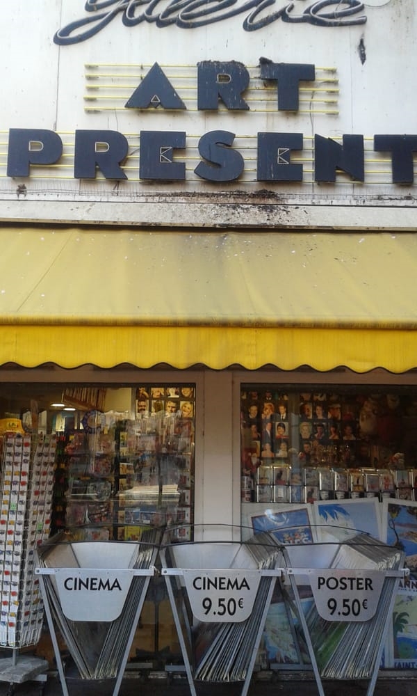 Art Gallery Galerie Art Présent