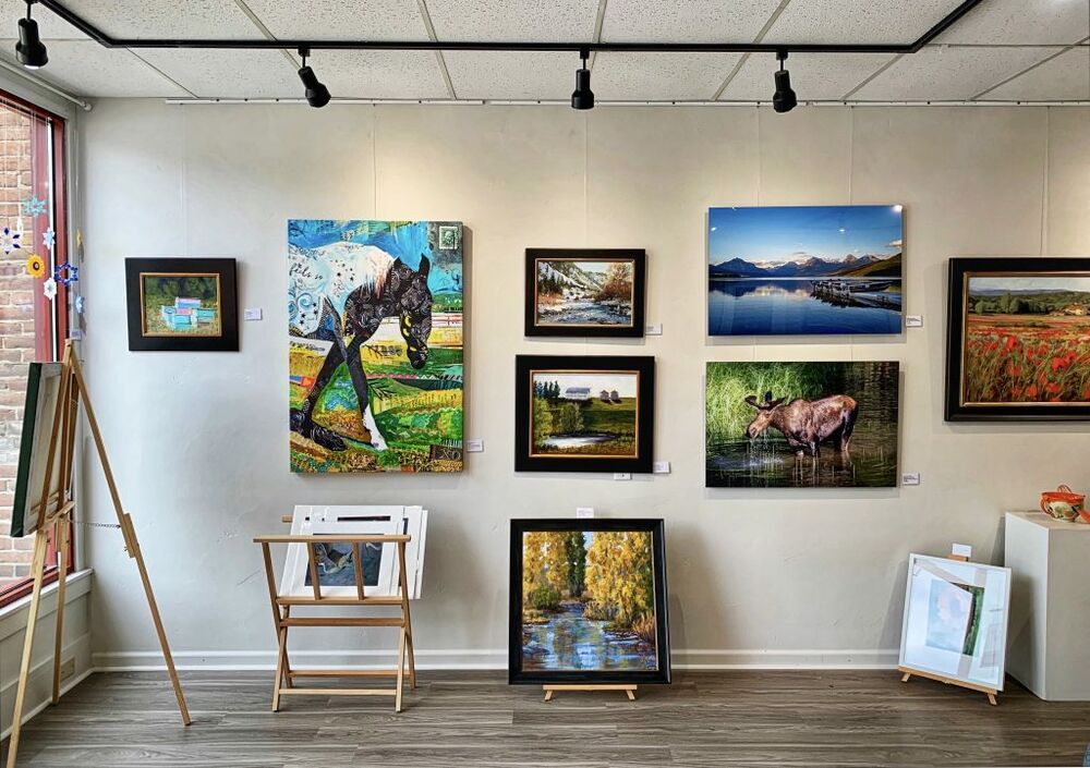 Art Gallery Brenda Hendrix Studio & Gallery