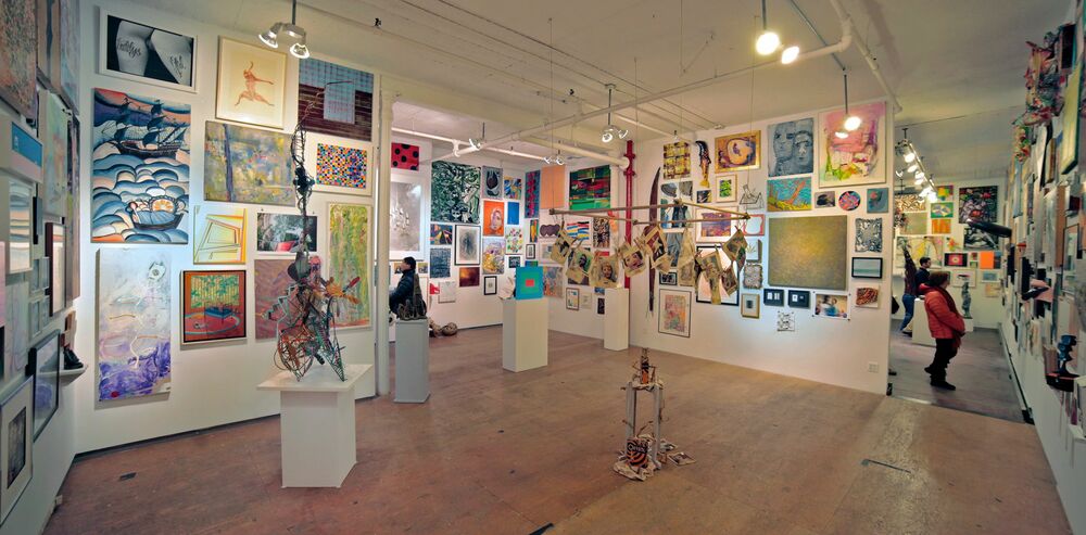 Art Gallery Side Show Gallery