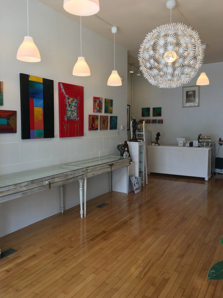 Art Gallery Ilumine Gallery