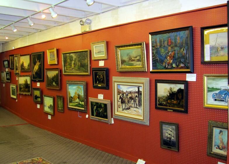 Art Gallery Antiques As Art Gallery