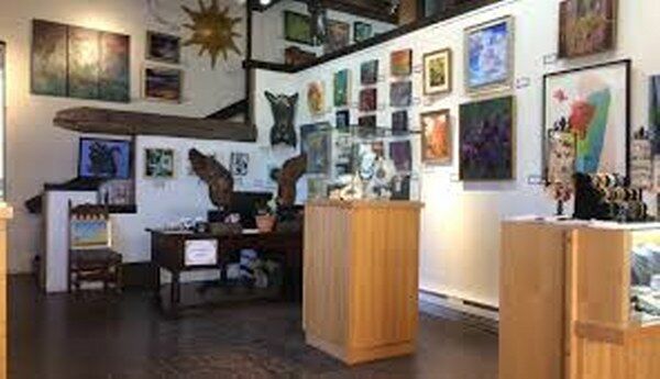 Art Gallery Onyxswan Gallery