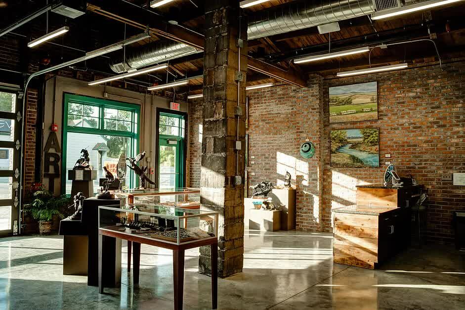 Art Gallery Main Street Studios & Art Gallery