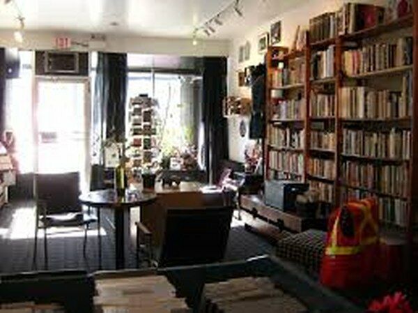 Art Gallery Naomi Studio and Gallery