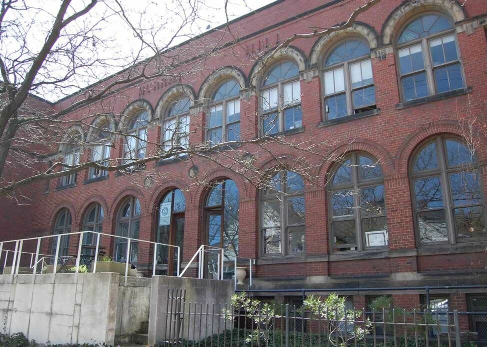 Art Gallery Tricia Kaman Art Studio & Gallery