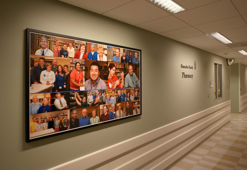 Art Gallery B Wood Framing & Gallery