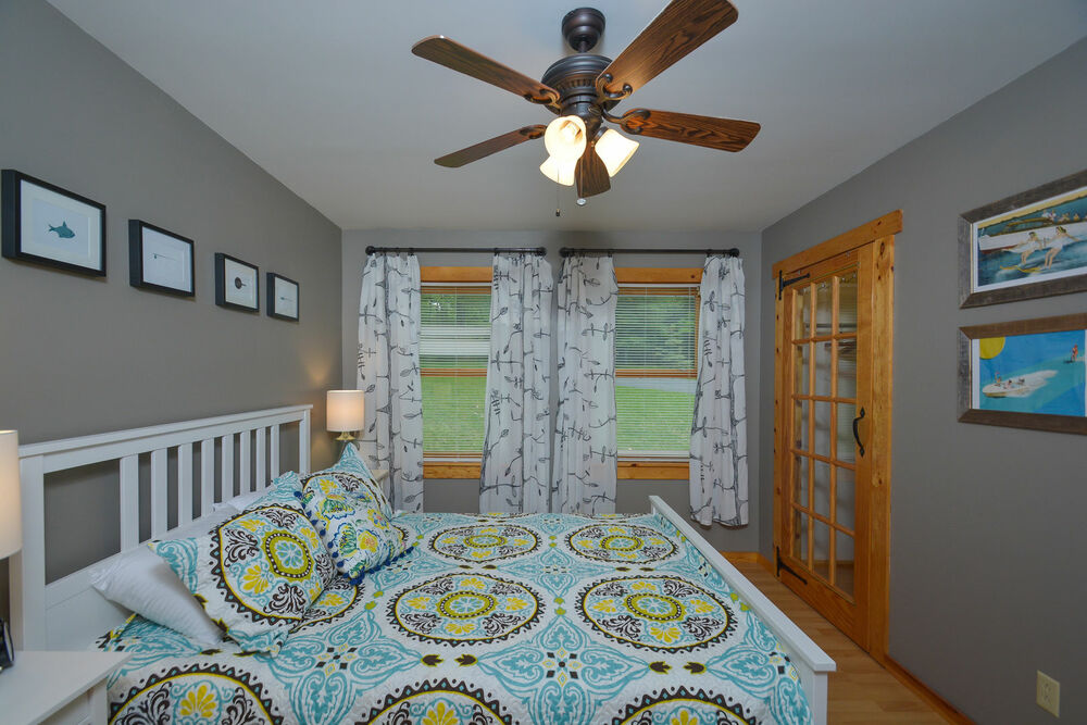 Art Gallery Gray Wolf Gallery