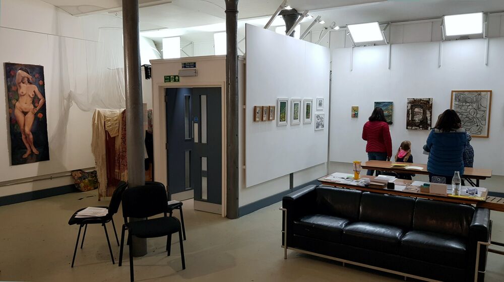 Art Gallery Creekside Photography Studio & Gallery